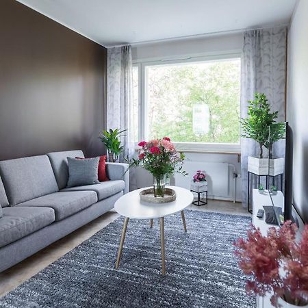 Family Home Vanamo Рованиеми Экстерьер фото